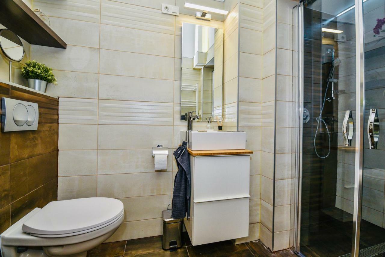 Heart Apartment With Free Private Parking Budapeste Exterior foto